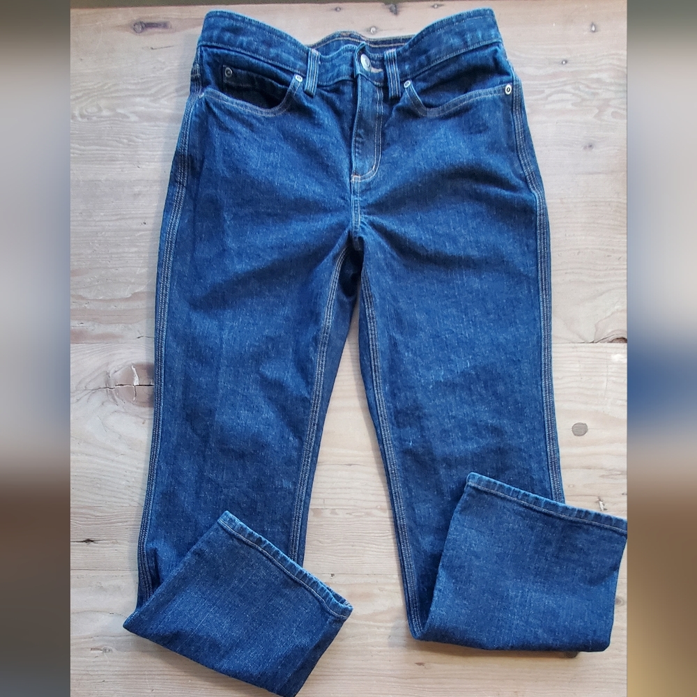 Duluth Trading Co Straight leg high rise work jeans size 6